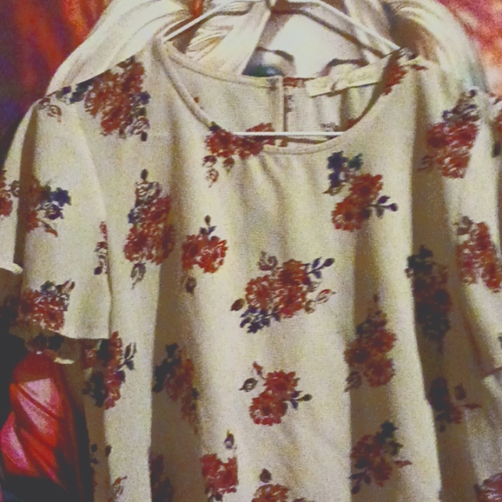 Floral top
